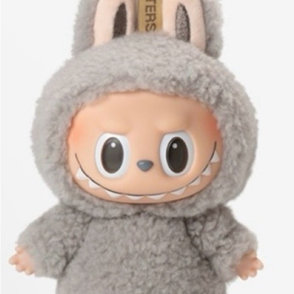 POP MART Exciting Macaron Labubu Sesame Bean - Confimed NIB